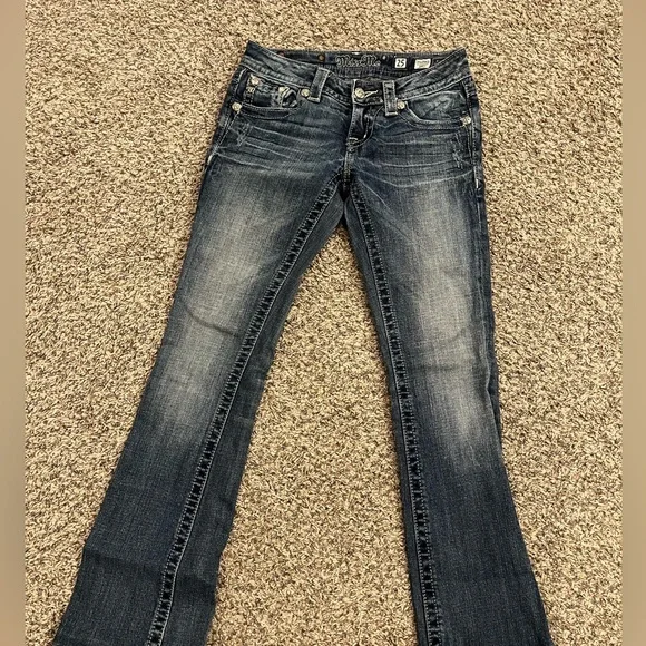 Miss Me Buckle Womens jeans. Size 25 Regular. Boot cut. - Picture 2 of 4
